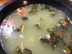 -景明轩•养生酸汤鱼火锅 云贵鲜菌 现舂野果酸汤(王寨小区店)