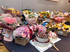 -半勺舒舒生日蛋糕店