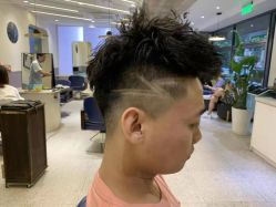 -PE SALON
