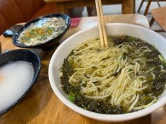 雪菜汤面-常鲜德乐购迎桂馒头店(麻巷公寓店)