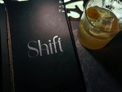 -Shift cocktail bar鸡尾酒吧