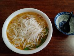 -金家小金碗云南过桥米线