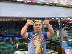 -拉威海鲜市场