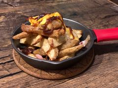 -HIGH FIVE哈福手工汉堡(桂林路店)