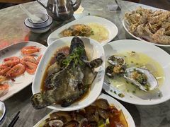 -四川小胡子海鲜(丁村万人海鲜广场店)