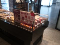 -皇冠幸福里动物奶油生日蛋糕(龙阳村地铁站店)