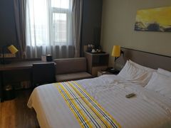 -如家精选酒店(上海张江广兰路地铁站店)