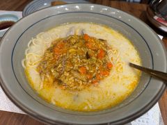 -蟹黄鱼·海派深夜面馆(巨鹿路店)