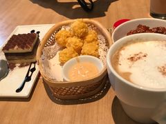 -必胜客(漕宝路店)