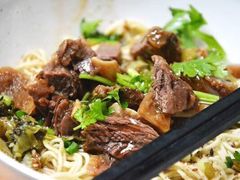 -阿阳牛腩腌面店