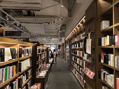 -茑屋书店(天目里店)