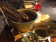 -拈签一笑黄牛肉辣卤串串