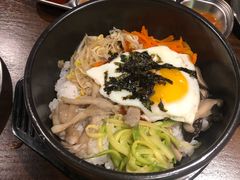 传统石锅拌饭-·缸桶屋·韩式牛肋条自助烤肉(西湖D11店)