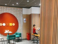 -麦当劳(百联西郊购物中心店)