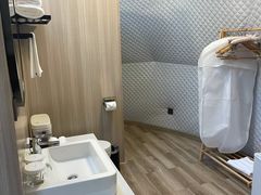 -上海怡沁园度假酒店