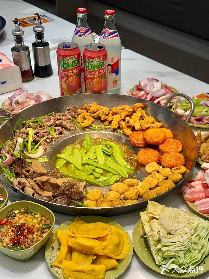 🔥 贵州烙锅天花板！一口封神 😍