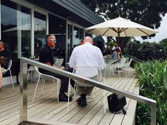 -Takapuna Beach Cafe