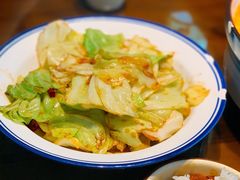 手撕包菜-何氏排骨(左家塘店)