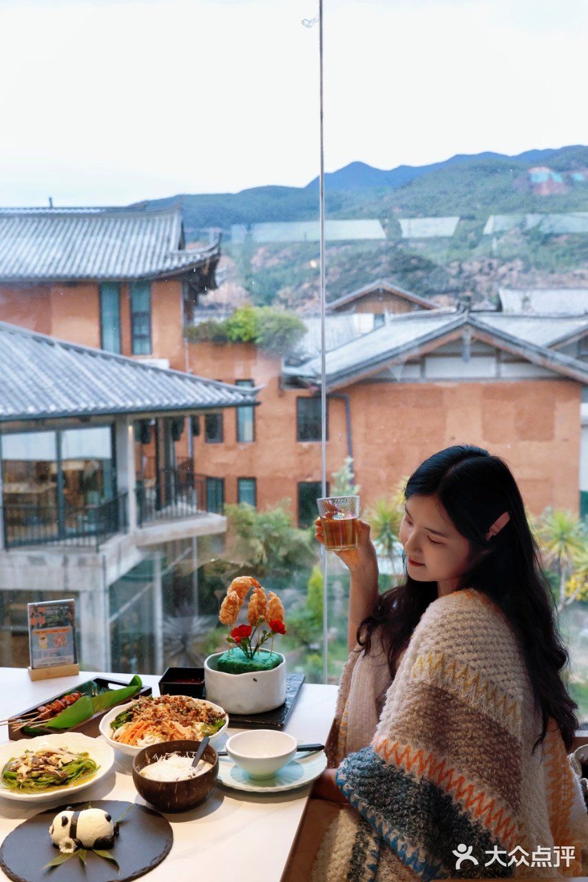 丽江篇·青春环游记同款木屿.废墟餐厅