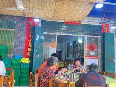 大堂-红炎炎农家菜老字号(金水台店)