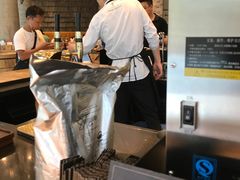 -星巴克臻选(湖滨道店)