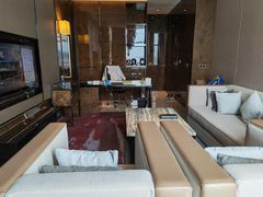 -广州天河希尔顿酒店