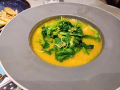 豌豆黄浸豌豆尖-半山腰·云南菜(侨福芳草地店)