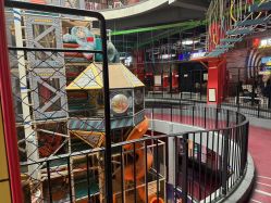 -嗨翻Hi-Fun竞技主题乐园·蹦床团建生日聚会(五棵松华熙店)