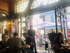 -Majestic Café
