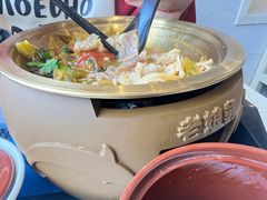 -老娘舅餐厅(黄龙体育中心店)