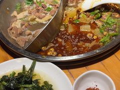 -大众跷脚牛肉馆·非遗传承单位(峨眉山店)