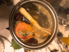 -雍和会海鲜姿造自助(湖东路店)
