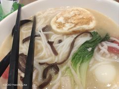 -蒙自源米线大王(花园城商场店)