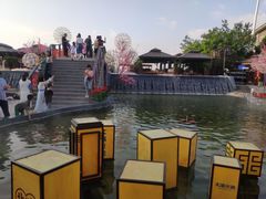 -鸿恩陶然大观园