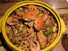 -多嘴肉蟹煲(万达店)
