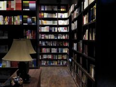 -钟书阁(松江泰晤士小镇店)