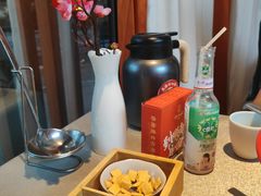 -有红鸡毛店·川菜(建设路店)