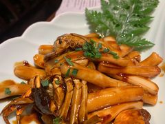 梭子蟹炒年糕-卯时·龙光雅宴·精致锡帮菜(惠山古镇店)