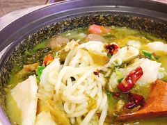 -周鱼小馆石锅酸菜鱼(活力汇店)