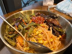 老妈拌饭-聚合鑫东北熏酱熟食麻辣面(长阳店)