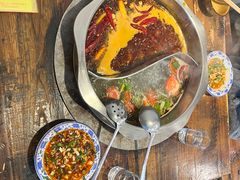 -重庆风光老灶火锅城(同德广场店)