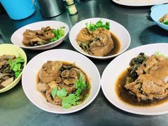 -Kha Mu Charoensang(Silom)