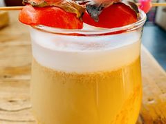 柿柿如意拿铁-16毫米咖啡&酒吧(南锣鼓巷店)