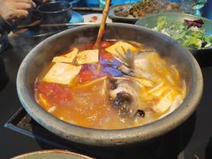 毛辣果酸汤鱼-Ameigo梅果·云贵川bistro(长宁来福士店)