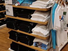 -优衣库(湛江鼎盛广场店)