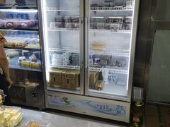 面包甜点陈列柜-幸福蛋糕坊(金顶街店)
