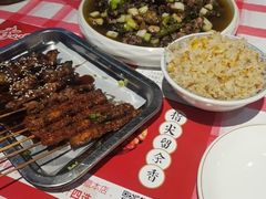 -李双猪·小龙虾·烧烤·羊肉煲(乐山店)