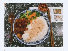 秘制红烧肉饭-蜗牛小馆醉乡民谣云南菜(惠新西里店)