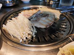 -韩聚屋韩国烤肉餐厅(新北万达店)