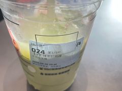 -瑞幸咖啡(龙岗大运软件小镇店)